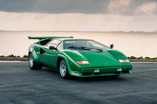 The register - List | Countach Register